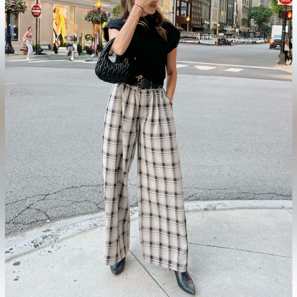 Vestique Maeve High Waisted Plaid Wide Leg Trousers - Gray & Black - M - Picture 1 of 6